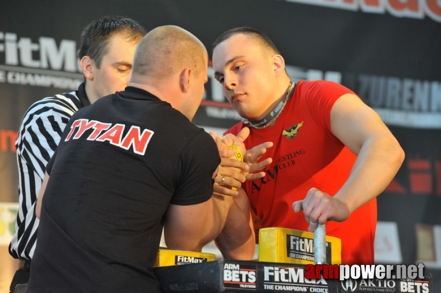 Mistrzostwa Polski 2011 - prawa reka # Armwrestling # Armpower.net