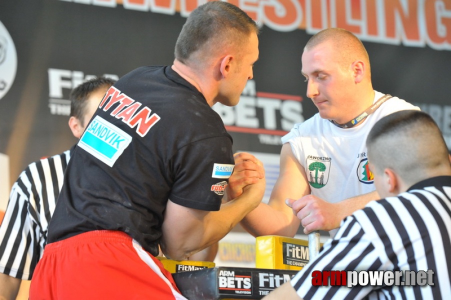 Mistrzostwa Polski 2011 - prawa reka # Siłowanie na ręce # Armwrestling # Armpower.net