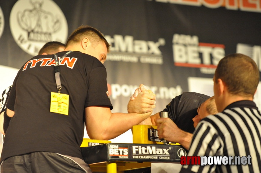 Mistrzostwa Polski 2011 - prawa reka # Siłowanie na ręce # Armwrestling # Armpower.net