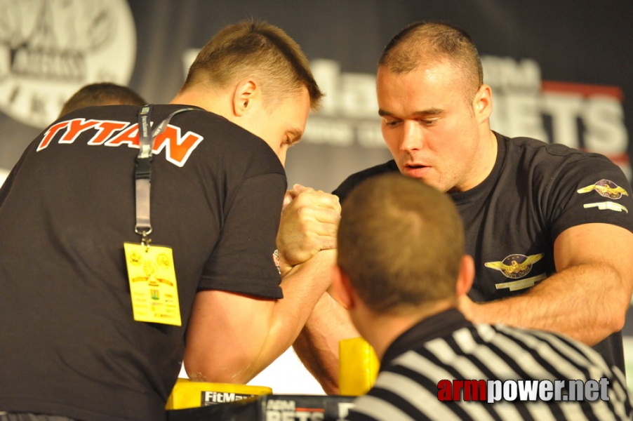 Mistrzostwa Polski 2011 - prawa reka # Armwrestling # Armpower.net