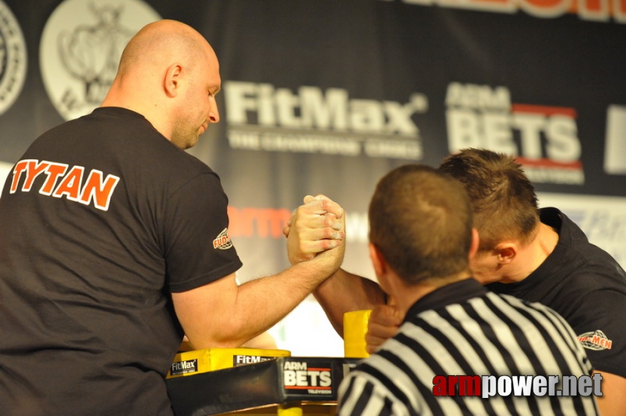 Mistrzostwa Polski 2011 - prawa reka # Siłowanie na ręce # Armwrestling # Armpower.net