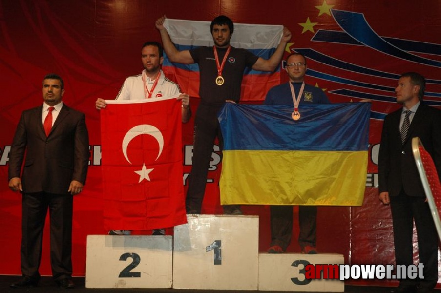 Europeans 2011 - Day 1 # Armwrestling # Armpower.net