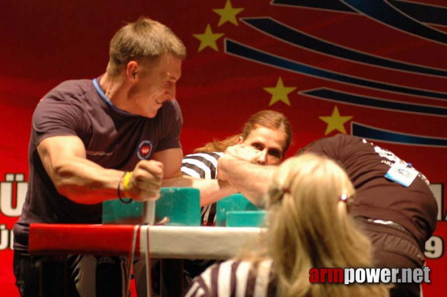 Europeans 2011 - Day 3 # Siłowanie na ręce # Armwrestling # Armpower.net