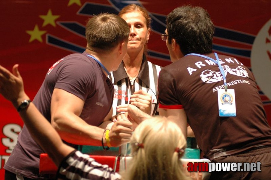 Europeans 2011 - Day 3 # Armwrestling # Armpower.net