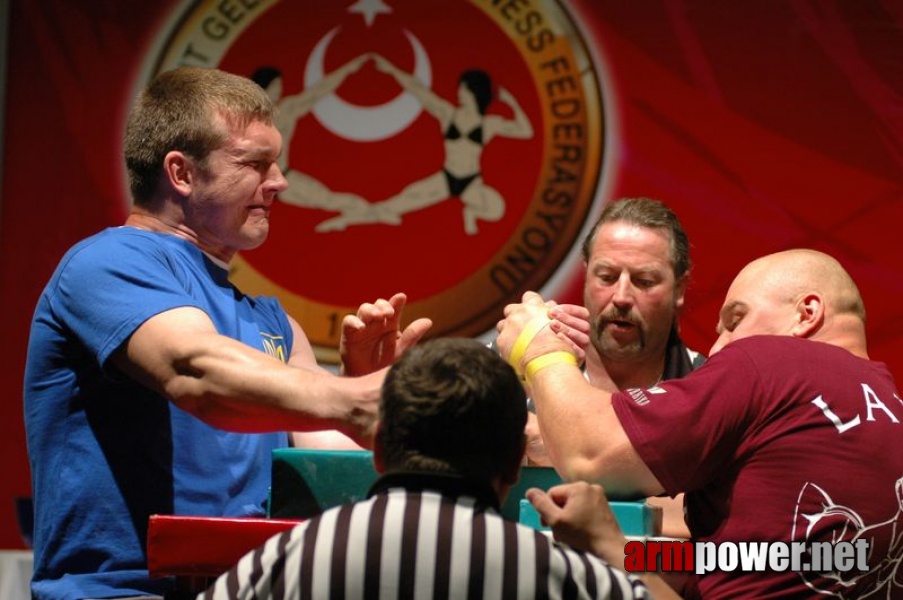 Europeans 2011 - Day 3 # Armwrestling # Armpower.net