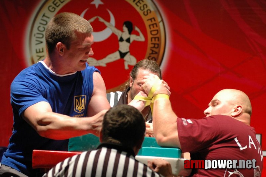 Europeans 2011 - Day 3 # Siłowanie na ręce # Armwrestling # Armpower.net