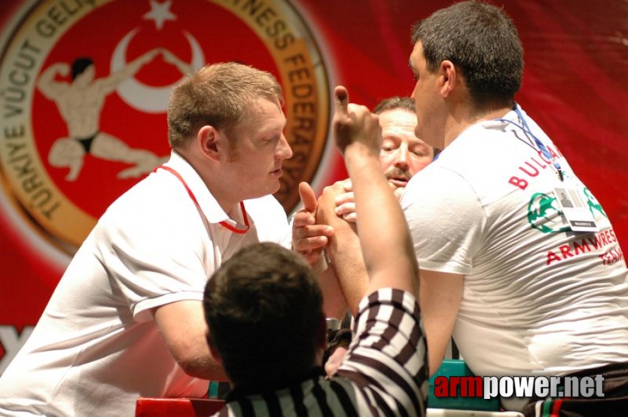 Europeans 2011 - Day 3 # Armwrestling # Armpower.net