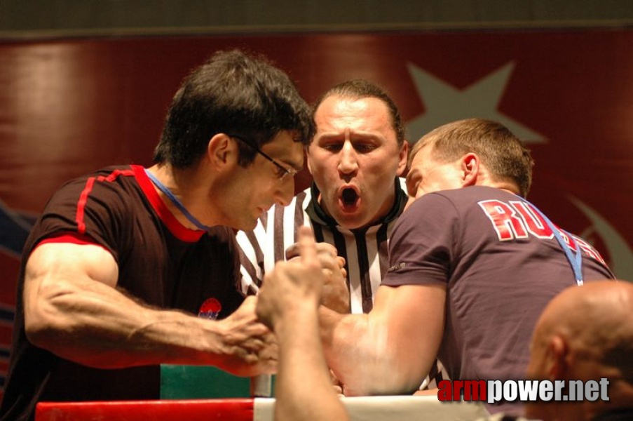 Europeans 2011 - Day 3 # Armwrestling # Armpower.net