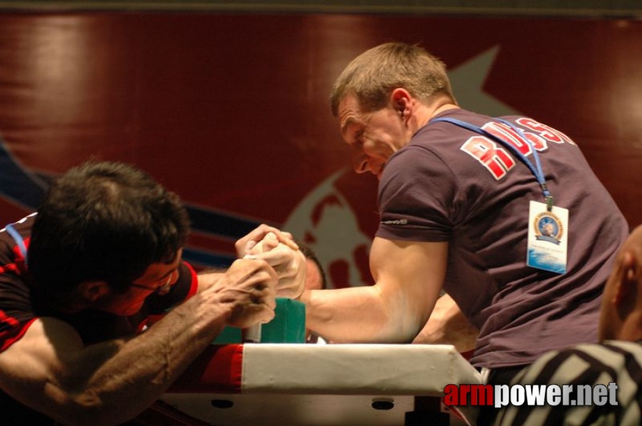 Europeans 2011 - Day 3 # Armwrestling # Armpower.net