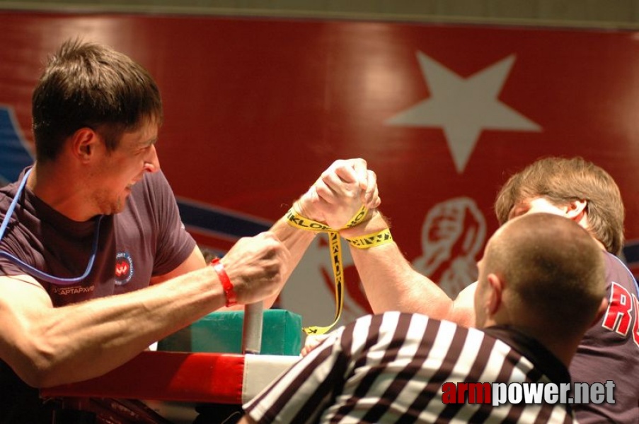 Europeans 2011 - Day 3 # Armwrestling # Armpower.net