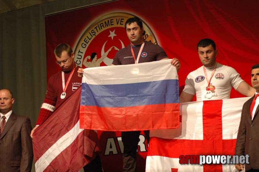 Europeans 2011 - Day 3 # Armwrestling # Armpower.net