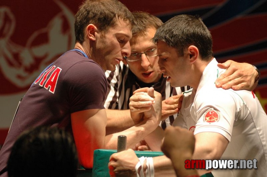 Europeans 2011 - Day 4 # Armwrestling # Armpower.net