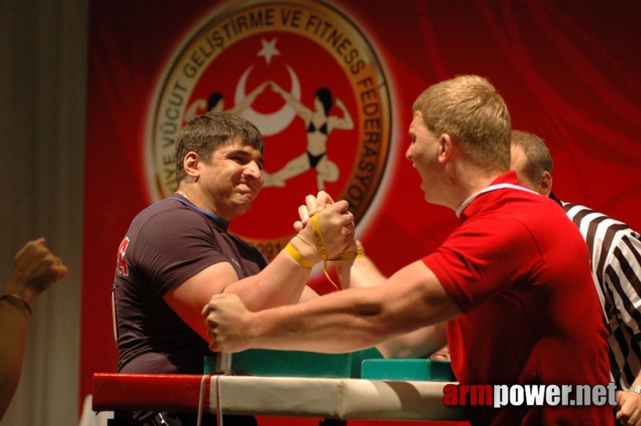 Europeans 2011 - Day 4 # Armwrestling # Armpower.net