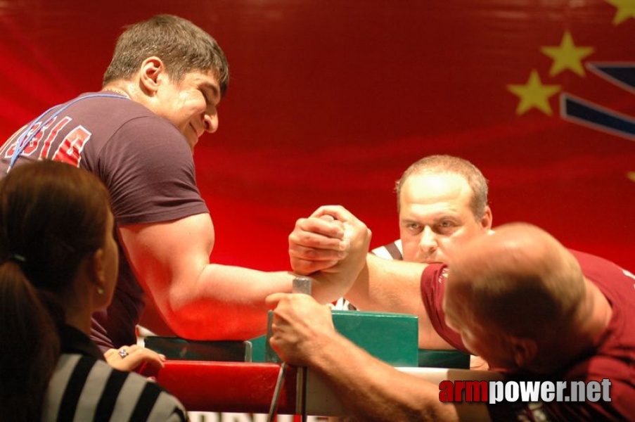 Europeans 2011 - Day 4 # Siłowanie na ręce # Armwrestling # Armpower.net