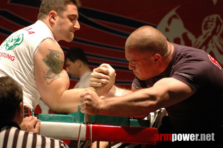 Europeans 2011 - Day 4 # Armwrestling # Armpower.net