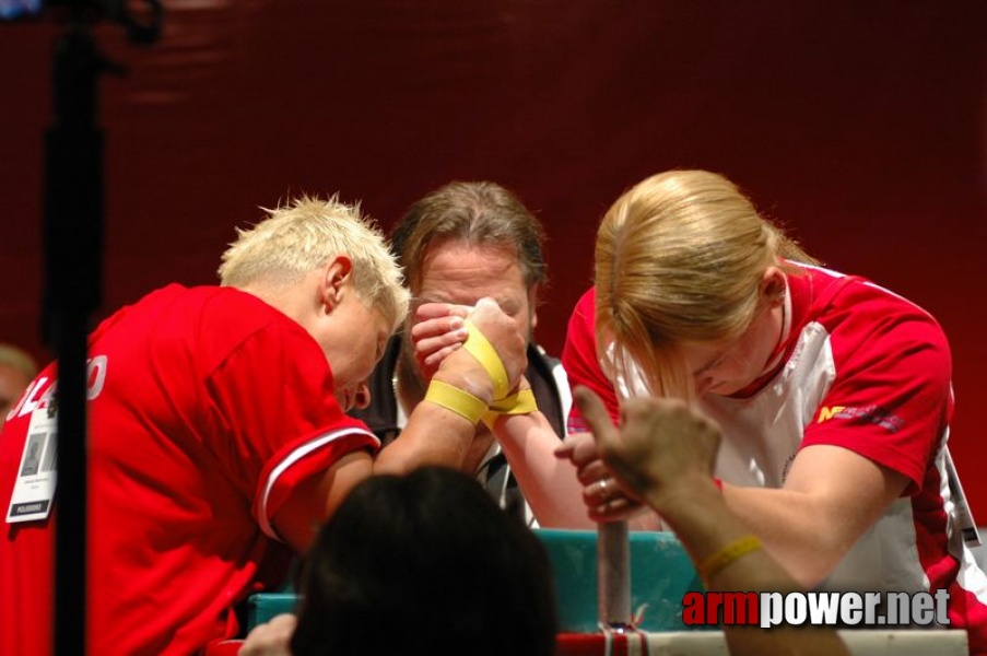 Europeans 2011 - Day 4 # Armwrestling # Armpower.net