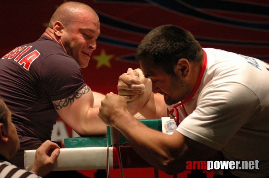 Europeans 2011 - Day 4 # Armwrestling # Armpower.net