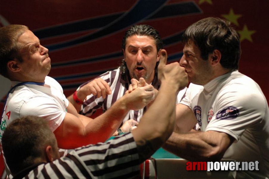 Europeans 2011 - Day 4 # Armwrestling # Armpower.net