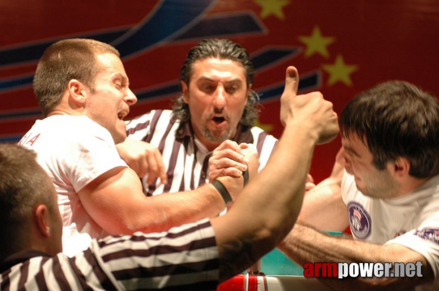 Europeans 2011 - Day 4 # Armwrestling # Armpower.net