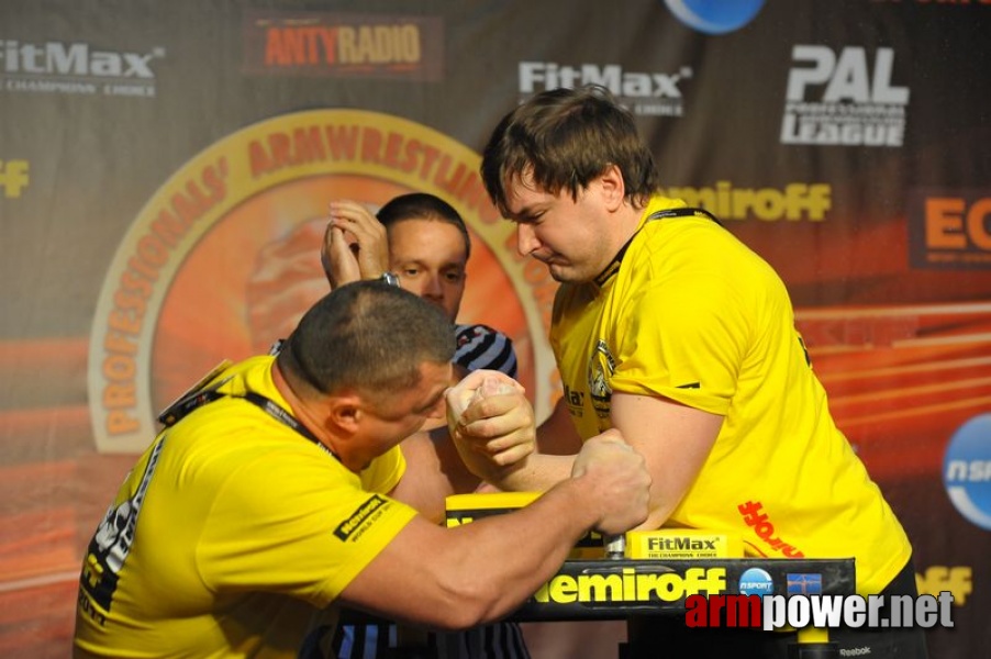 Nemiroff  2011 - Left Hand # Siłowanie na ręce # Armwrestling # Armpower.net