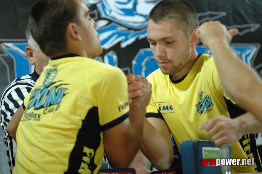 Lion Cup 2012 - Fitmax Challenge # Siłowanie na ręce # Armwrestling # Armpower.net