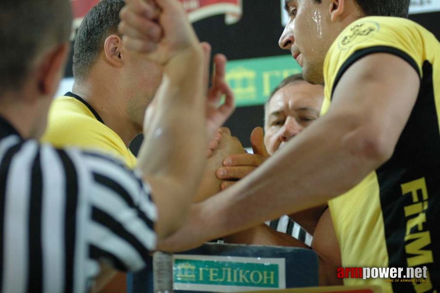 Lion Cup 2012 - Fitmax Challenge # Armwrestling # Armpower.net