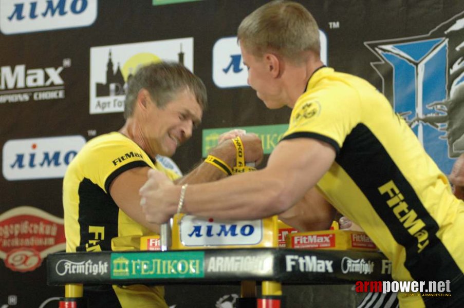 Lion Cup 2012 - Fitmax Challenge # Siłowanie na ręce # Armwrestling # Armpower.net