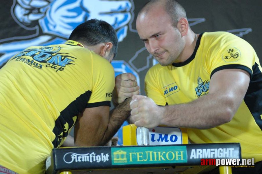 Lion Cup 2012 - Fitmax Challenge # Armwrestling # Armpower.net