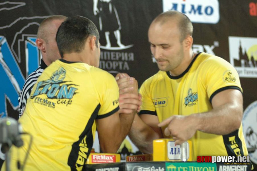 Lion Cup 2012 - Fitmax Challenge # Armwrestling # Armpower.net