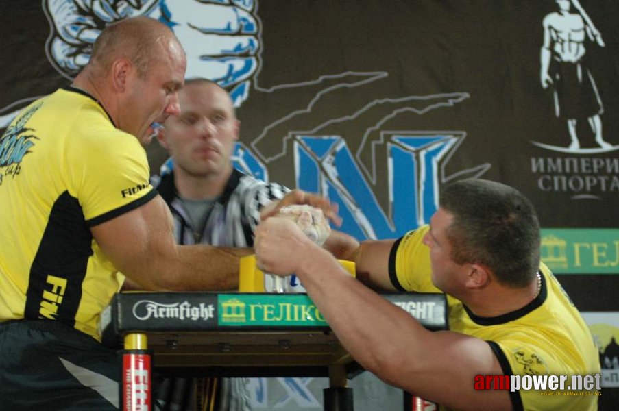 Lion Cup 2012 - Fitmax Challenge # Armwrestling # Armpower.net