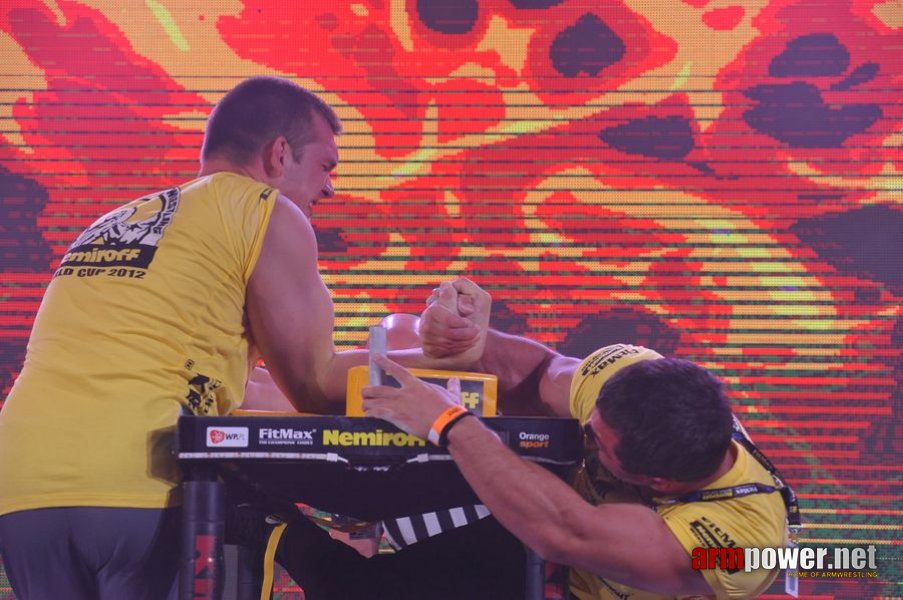 Nemiroff 2012 - Right Hand # Armwrestling # Armpower.net