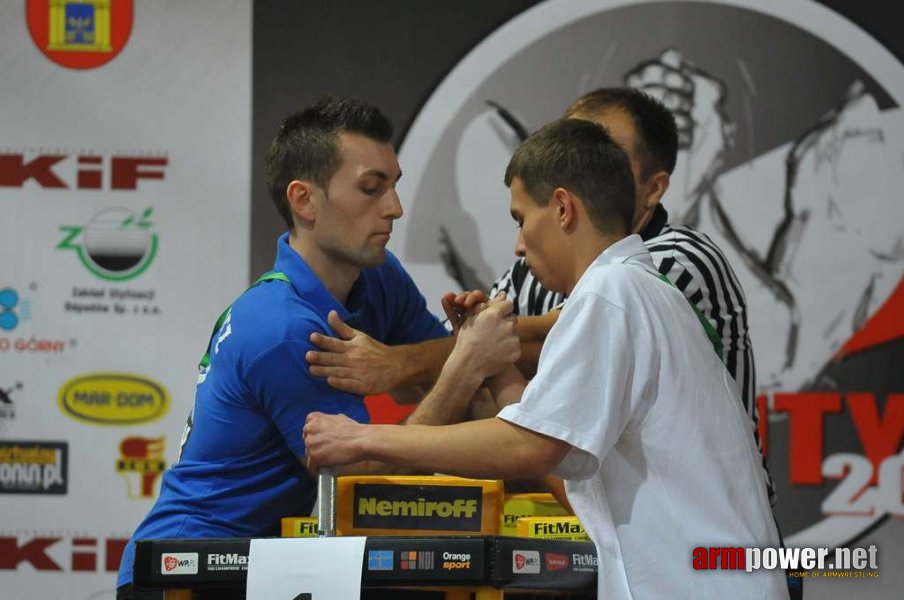 Debiuty 2012 - Stare Miasto # Armwrestling # Armpower.net