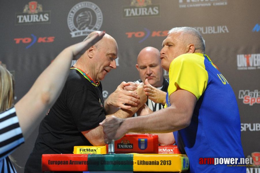 Euroarm 2013 - day 2 - right hand junior, masters, disabled # Armwrestling # Armpower.net