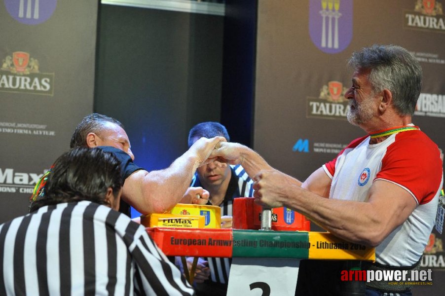 Euroarm 2013 - day 2 - right hand junior, masters, disabled # Armwrestling # Armpower.net