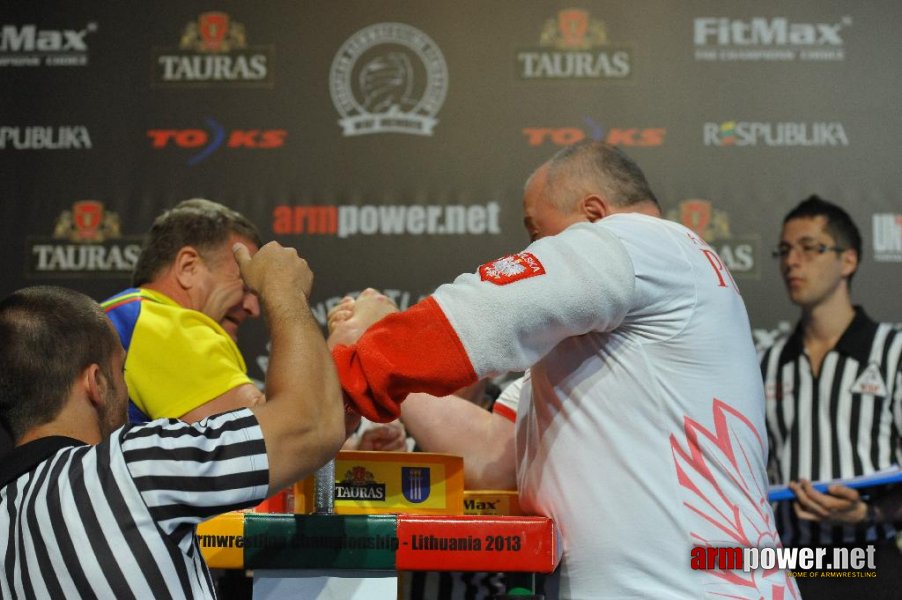 Euroarm 2013 - day 2 - right hand junior, masters, disabled # Armwrestling # Armpower.net