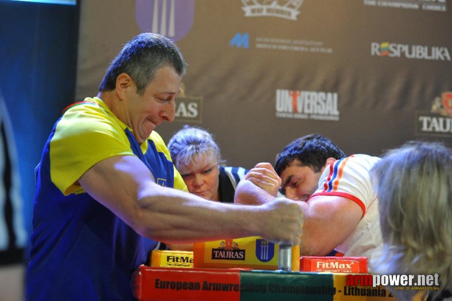 Euroarm 2013 - day 3 - left hand juniors 21, seniors # Armwrestling # Armpower.net