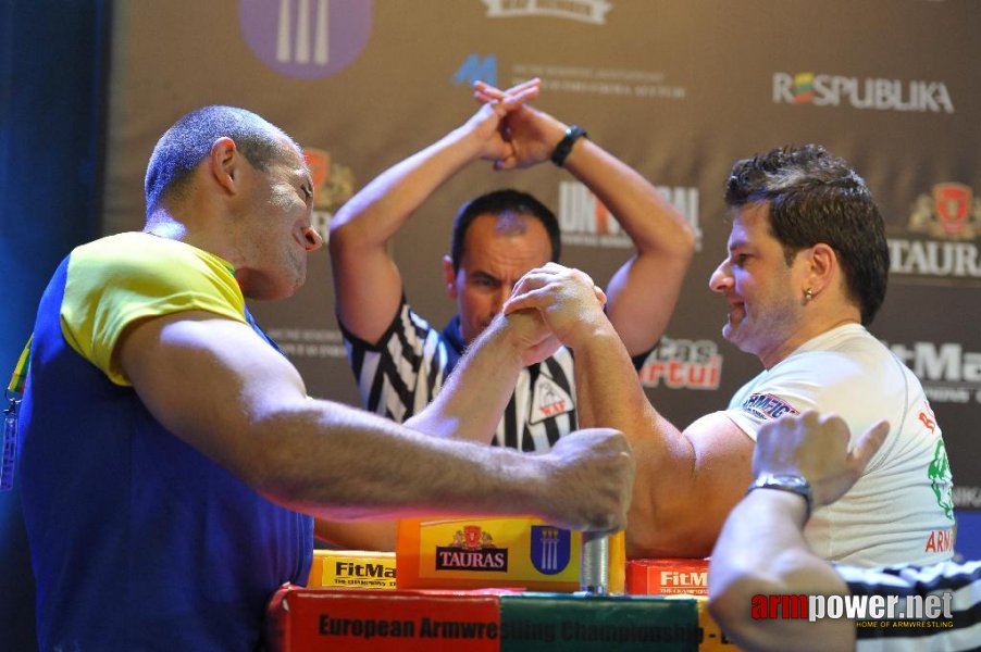 Euroarm 2013 - day 3 - left hand juniors 21, seniors # Armwrestling # Armpower.net