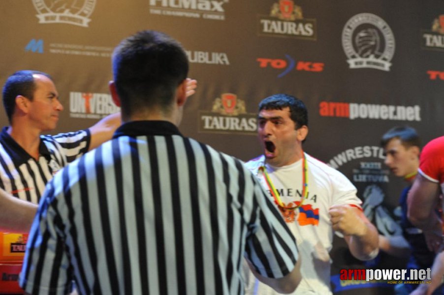 Euroarm 2013 - day 3 - left hand juniors 21, seniors # Armwrestling # Armpower.net