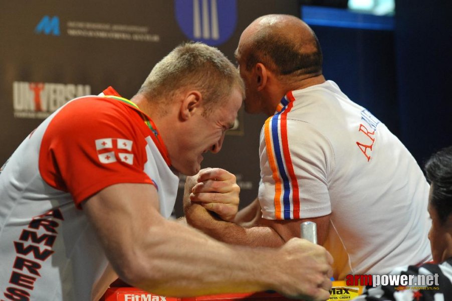 Euroarm 2013 - day 3 - left hand juniors 21, seniors # Armwrestling # Armpower.net