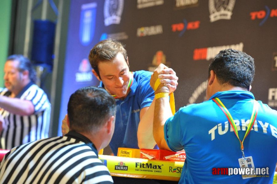 Euroarm 2013 - day 3 - left hand juniors 21, seniors # Armwrestling # Armpower.net