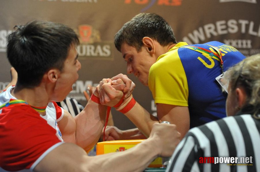 Euroarm 2013 - day 3 - left hand juniors 21, seniors # Siłowanie na ręce # Armwrestling # Armpower.net