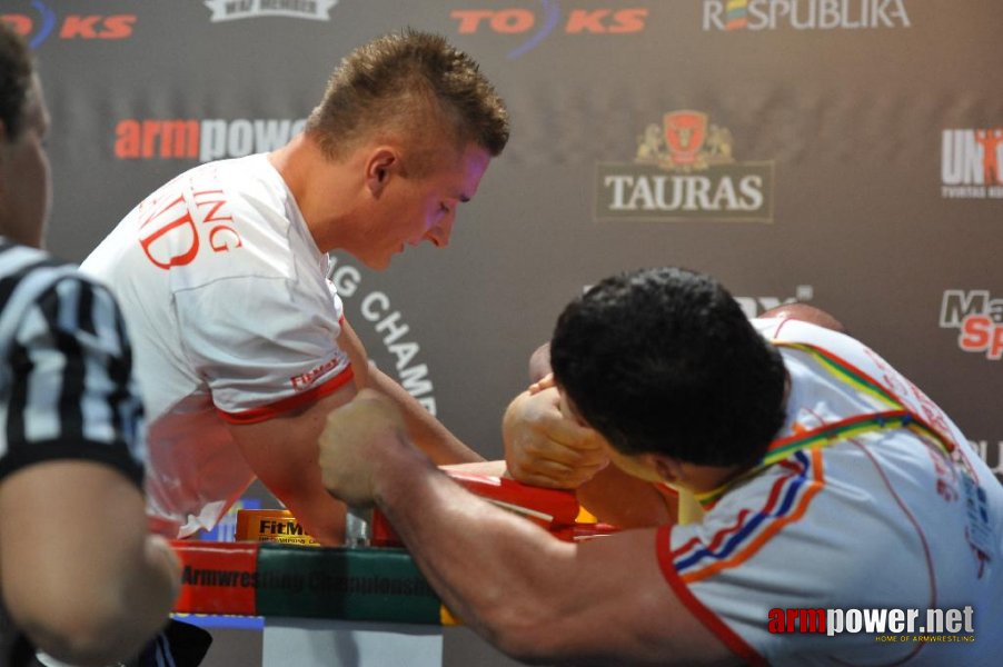 Euroarm 2013 - day 4 - right hand juniors 21, seniors # Armwrestling # Armpower.net