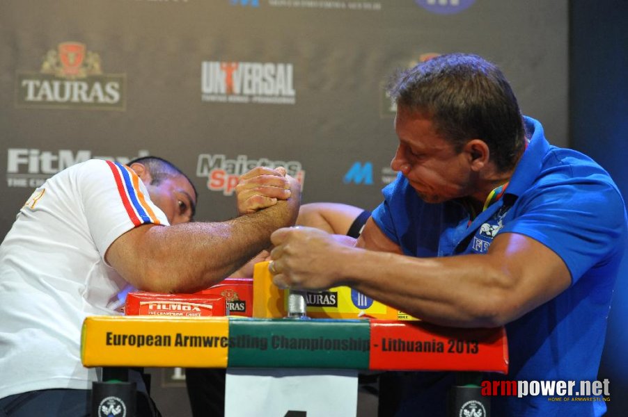 Euroarm 2013 - day 4 - right hand juniors 21, seniors # Siłowanie na ręce # Armwrestling # Armpower.net