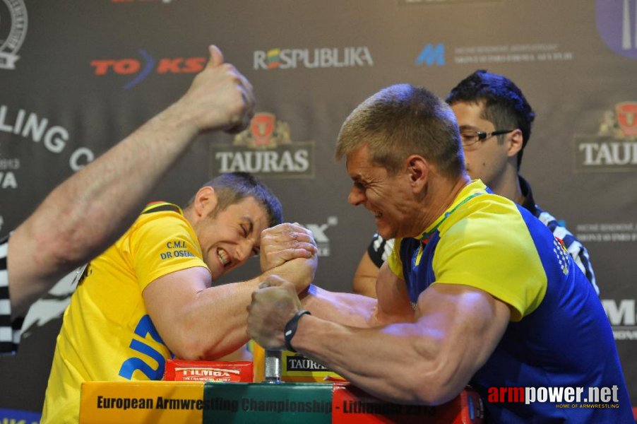 Euroarm 2013 - day 4 - right hand juniors 21, seniors # Armwrestling # Armpower.net