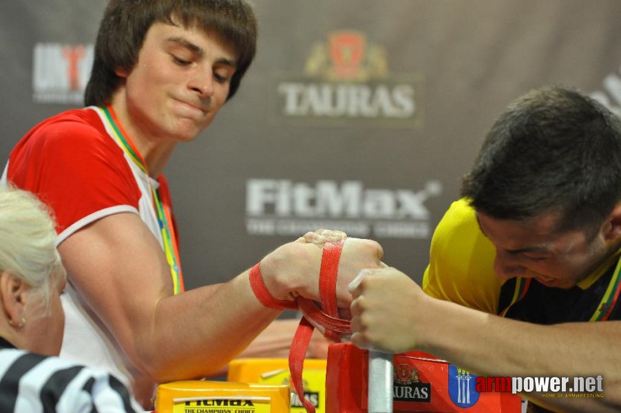 Euroarm 2013 - day 4 - right hand juniors 21, seniors # Siłowanie na ręce # Armwrestling # Armpower.net