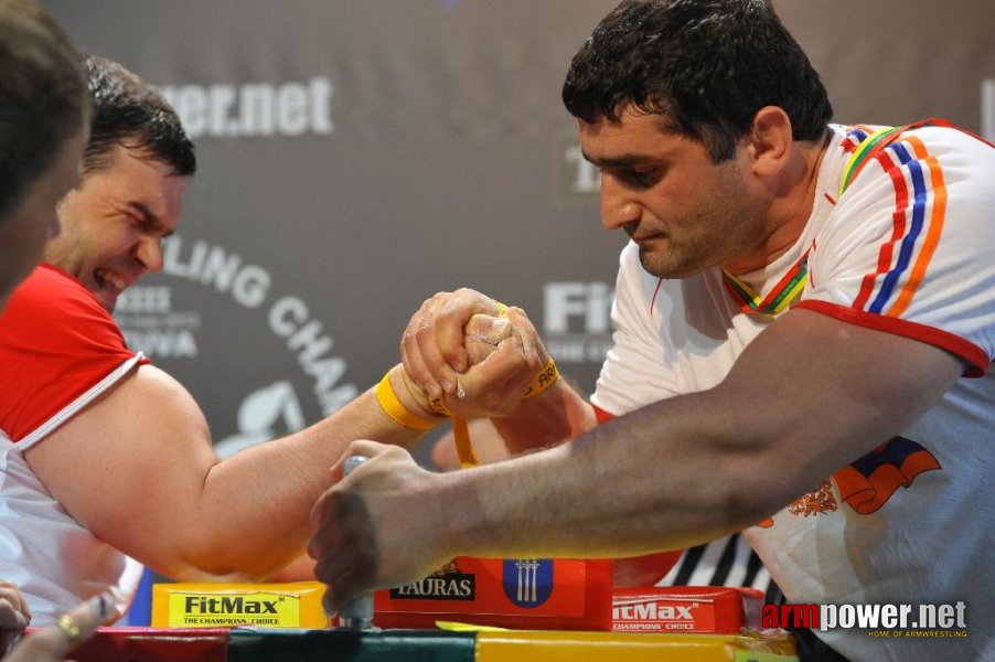 Euroarm 2013 - day 4 - right hand juniors 21, seniors # Armwrestling # Armpower.net