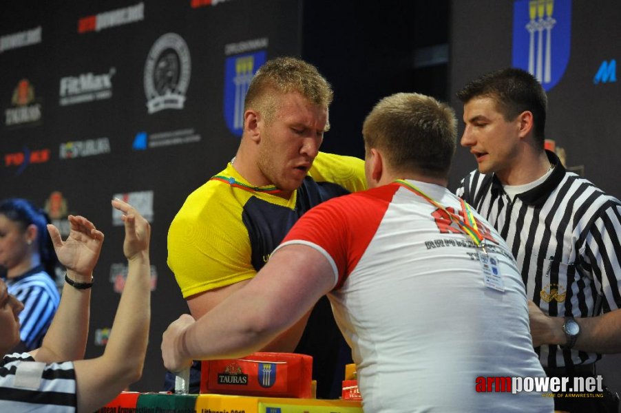 Euroarm 2013 - day 4 - right hand juniors 21, seniors # Siłowanie na ręce # Armwrestling # Armpower.net