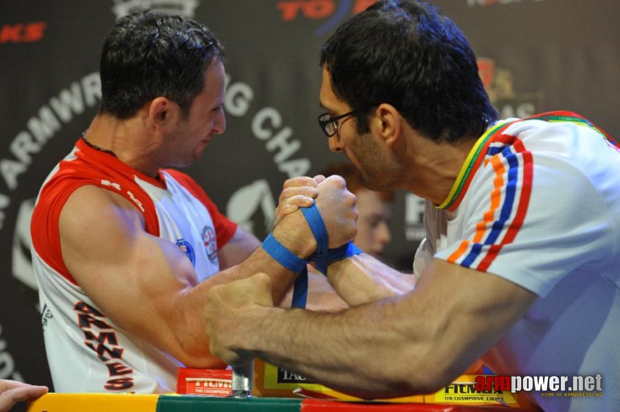 Euroarm 2013 - day 4 - right hand juniors 21, seniors # Siłowanie na ręce # Armwrestling # Armpower.net