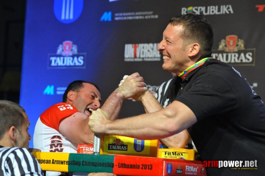 Euroarm 2013 - day 4 - right hand juniors 21, seniors # Siłowanie na ręce # Armwrestling # Armpower.net