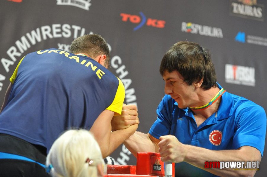 Euroarm 2013 - day 4 - right hand juniors 21, seniors # Armwrestling # Armpower.net